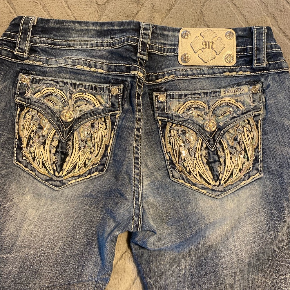 Miss Me jeans, mid-rise easy crop size 29